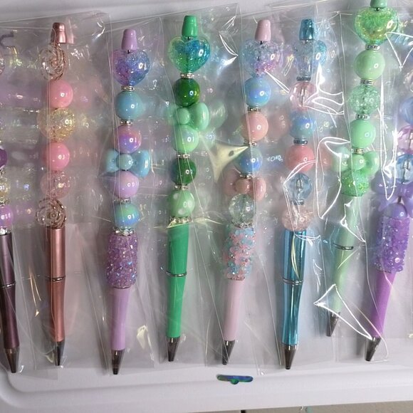 Private Listing for Nursemirian Keychains and pen request - Picture 3 of 3